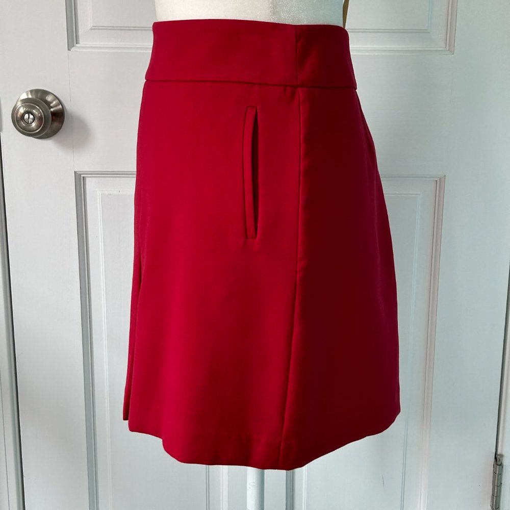 Ann Taylor Red Front Kick Pleat Skirt with POCKETS (size 4) - Picture 4 of 9